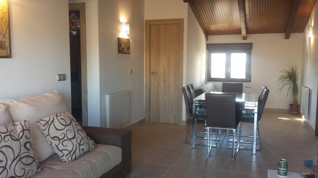 Apartamentos la Vega de Granada Piscina climatizada Ambroz Exterior foto
