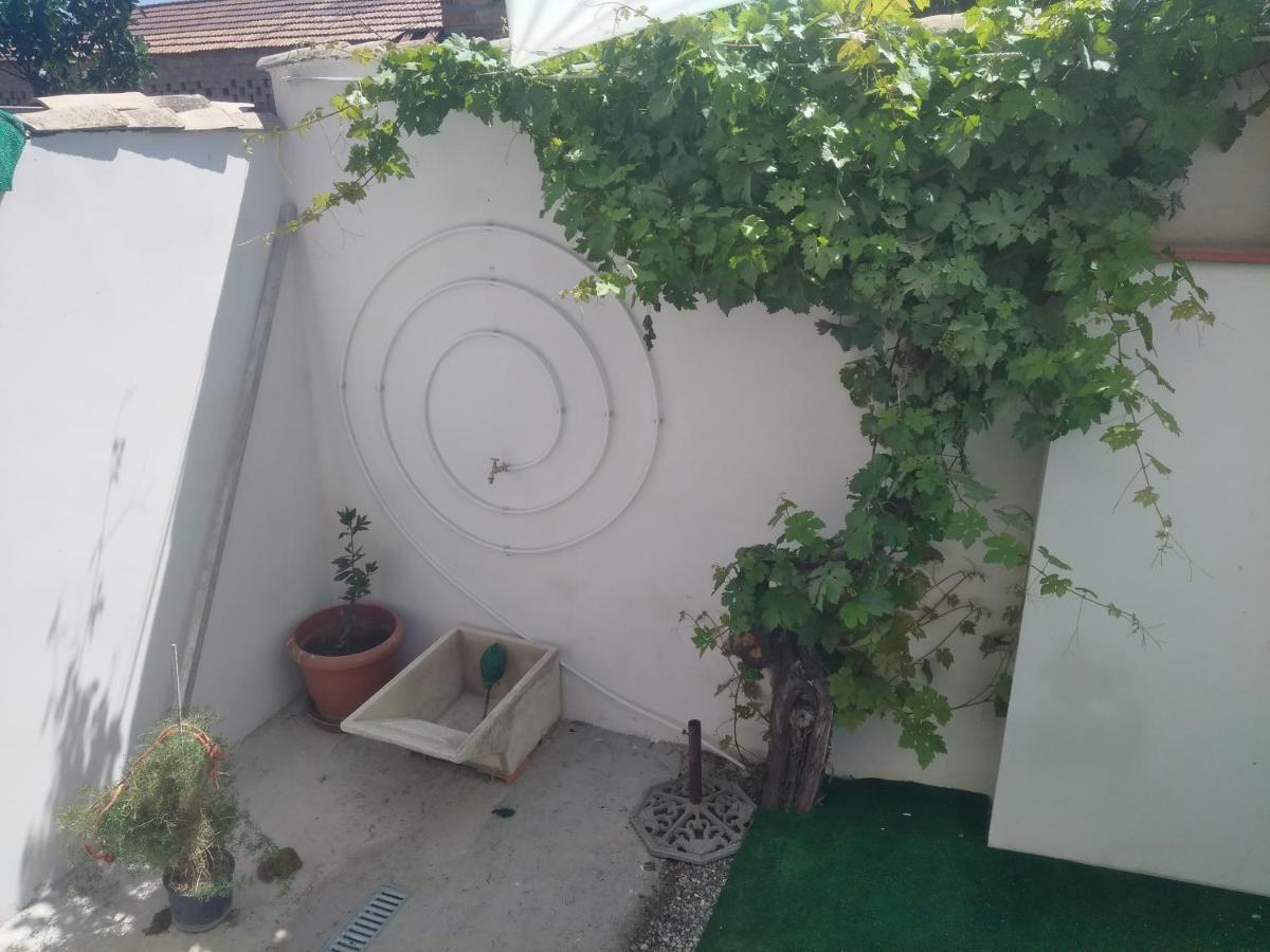 Apartamentos la Vega de Granada Piscina climatizada Ambroz Exterior foto
