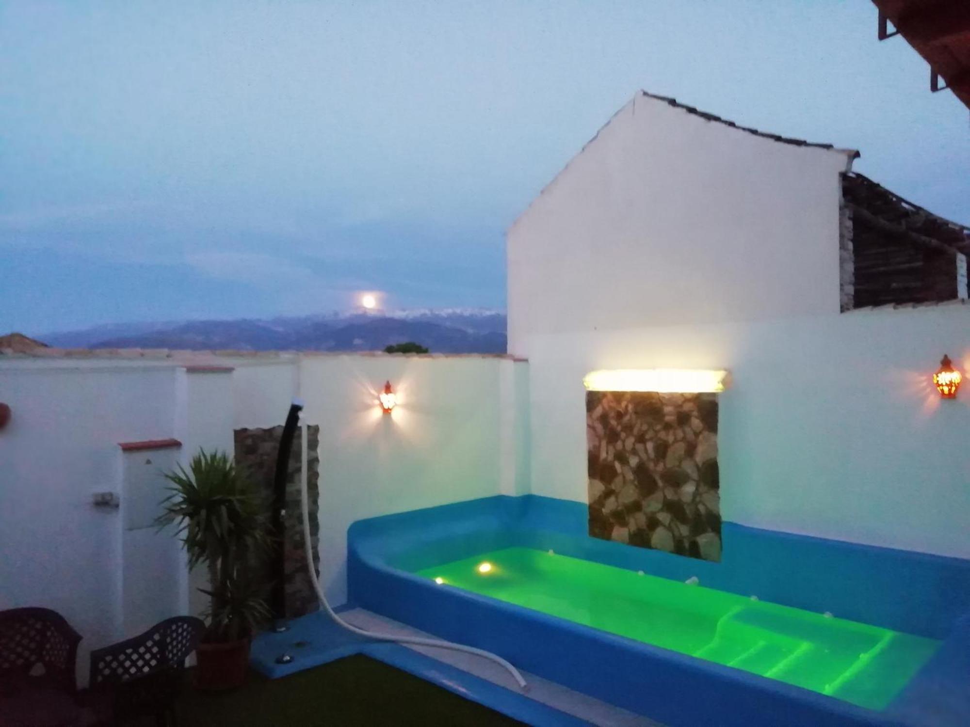 Apartamentos la Vega de Granada Piscina climatizada Ambroz Exterior foto